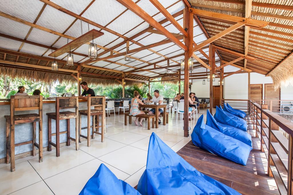 Manta Dive Gili Trawangan Resort Exteriör bild